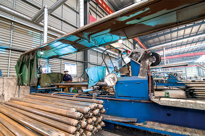 胶南网架杆件自动焊接